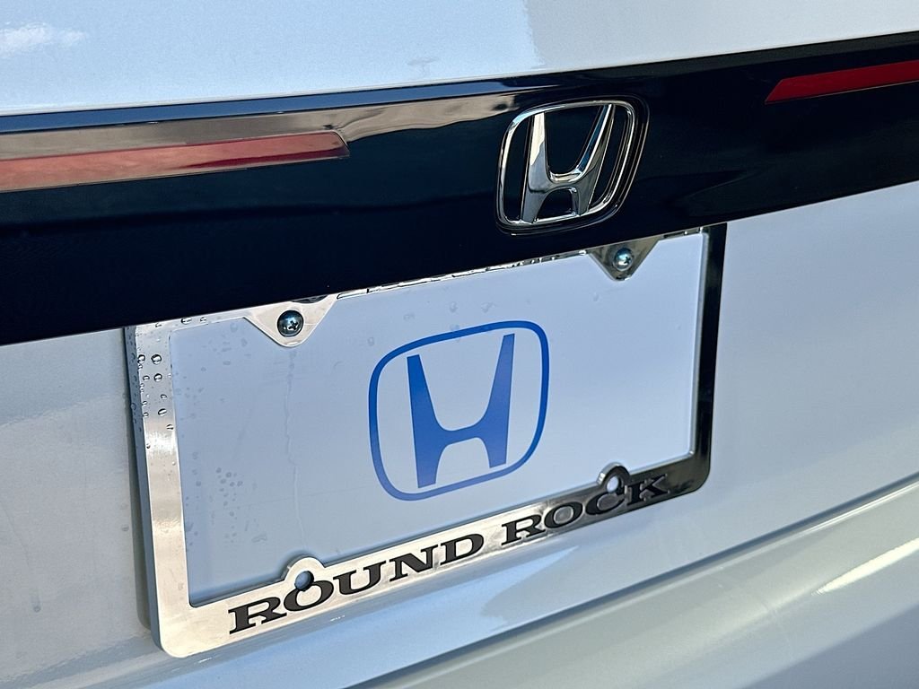 New 2026 Platinum White Pearl Honda LX image 21