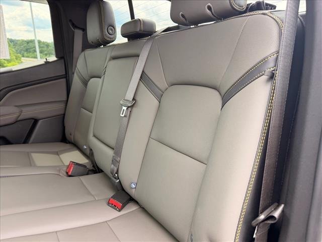 Used 2024 Summit White Chevrolet 4WD ZR2 image 16