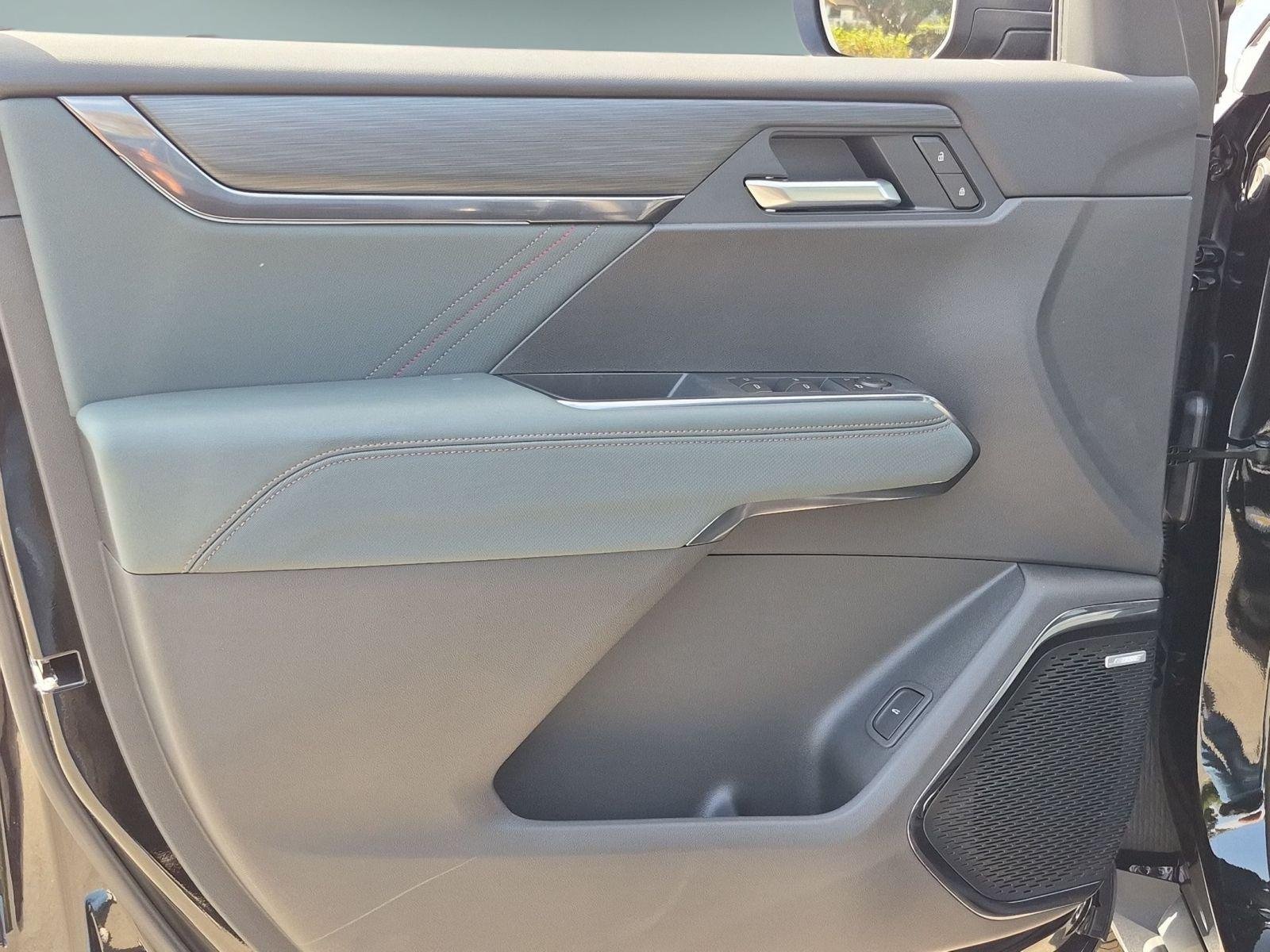 2026 GMC Acadia AT4 - Photo 22