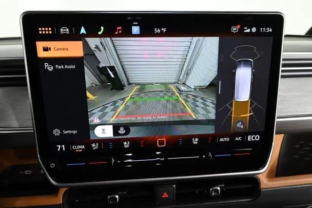 2025 Volkswagen ID. Buzz PRO S - Photo 9