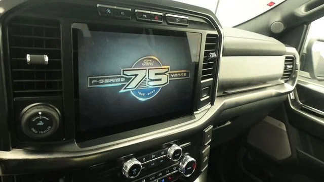 Used 2023 White Ford Lariat image 17