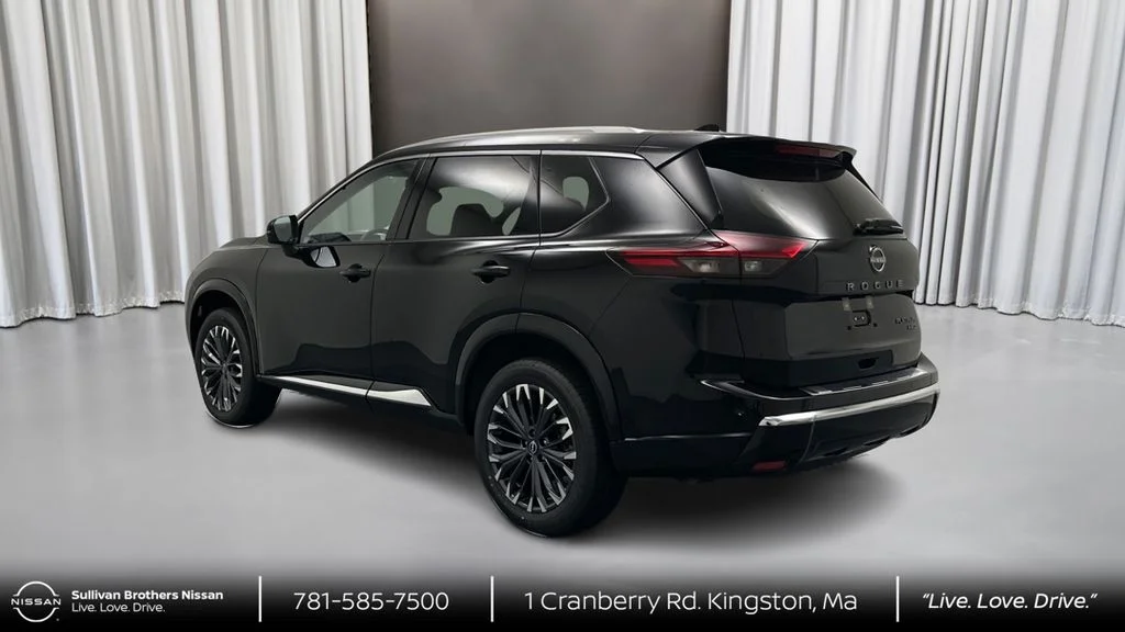 New 2026 Black Nissan Platinum image 7