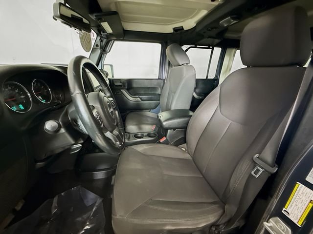 Used 2017 Black Jeep Unlimited Sport image 17
