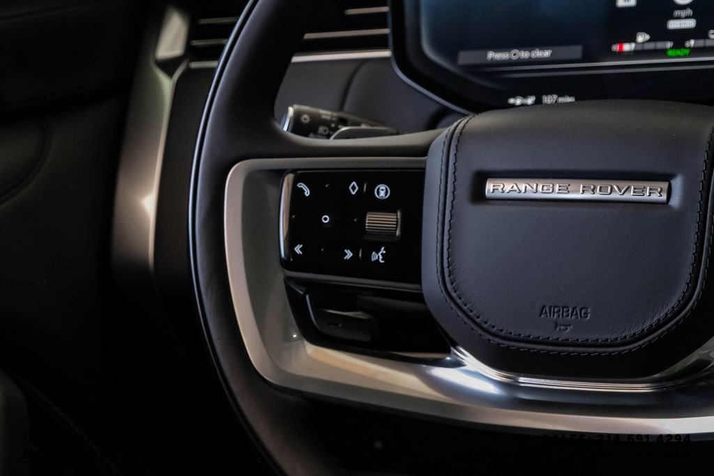 New 2026 Fuji White Land Rover SE image 19