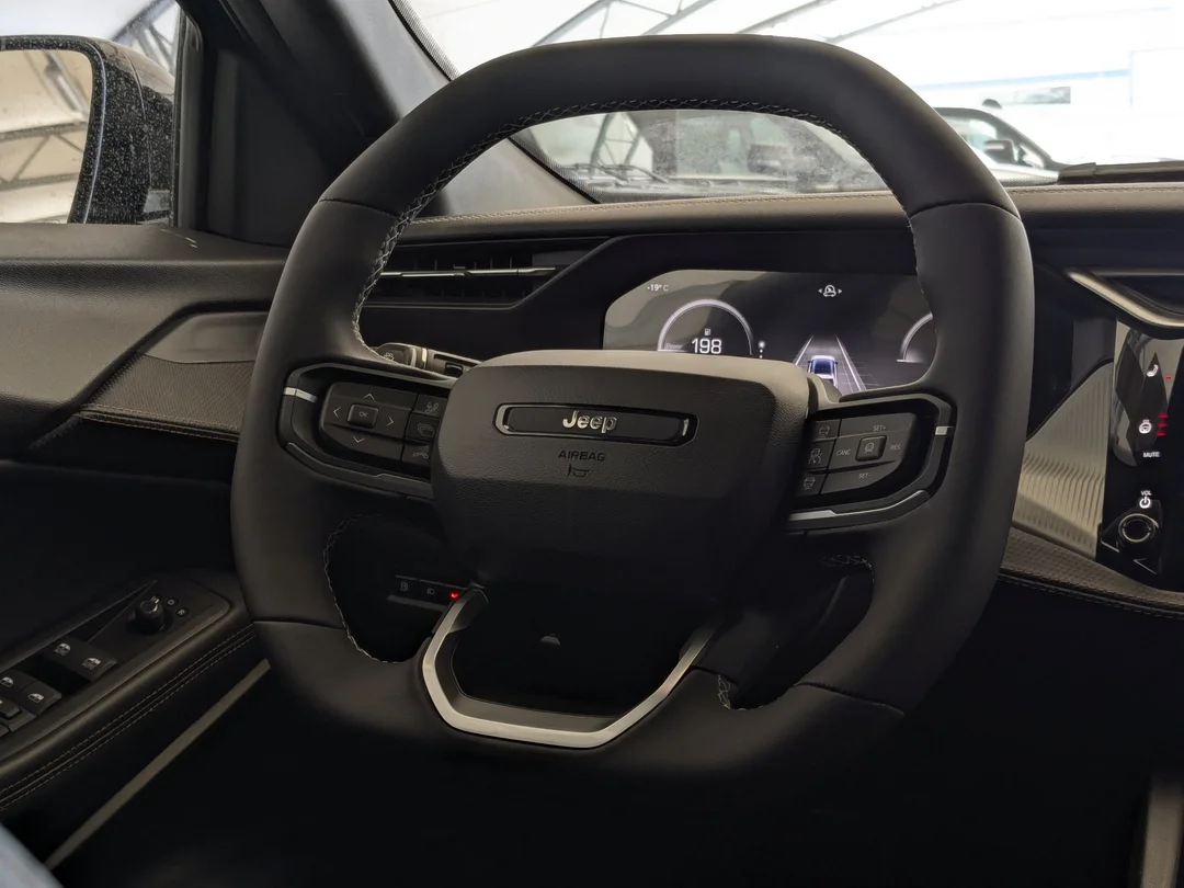 New 2026 Black Jeep Limited - - 4x4 - 1.6L Turbo Hybrid - Power Liftgate - Wireless Charging & More! image 18