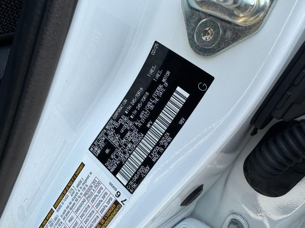 Used 2025 White Toyota 1958 image 27