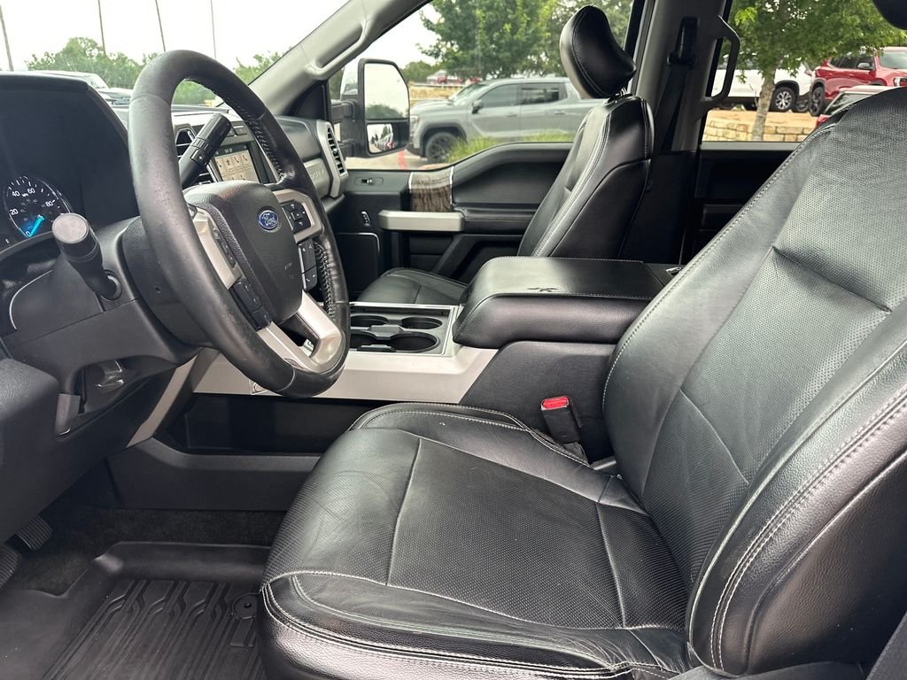 Used 2017 White Ford Lariat image 20