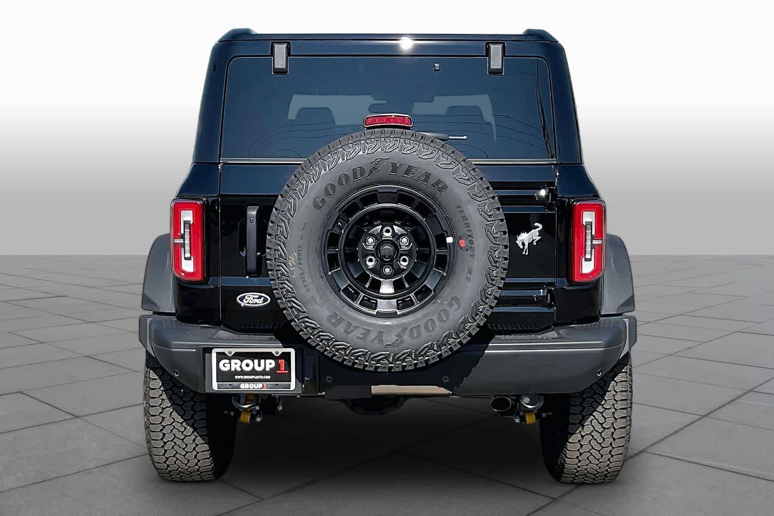 New 2026 Shadow Black Ford Badlands® image 4