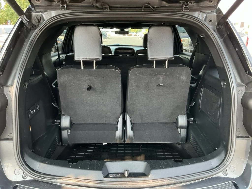 Used 2018 Gray Ford Sport image 23