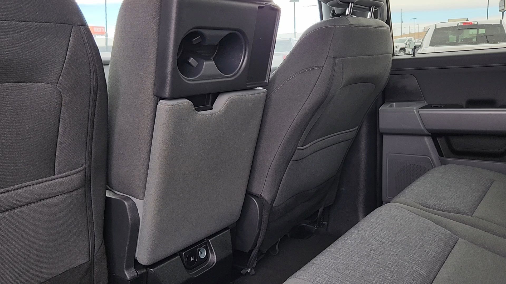 2025 Ford F-150 XLT - Photo 17