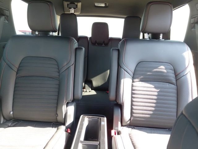 New 2026 Boulder Gray Pearl / Super Black Two-tone Nissan Rock Creek® image 29