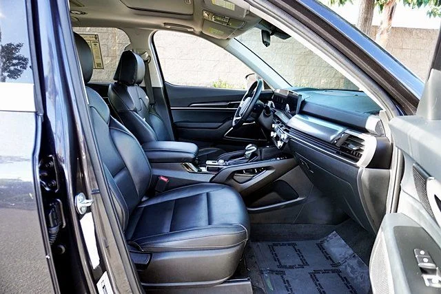 Used 2025 Gray Kia S image 10