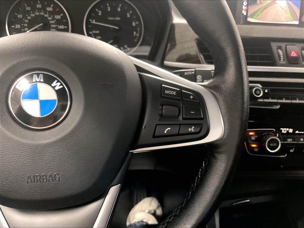 Used 2017 White BMW xDrive28i image 24