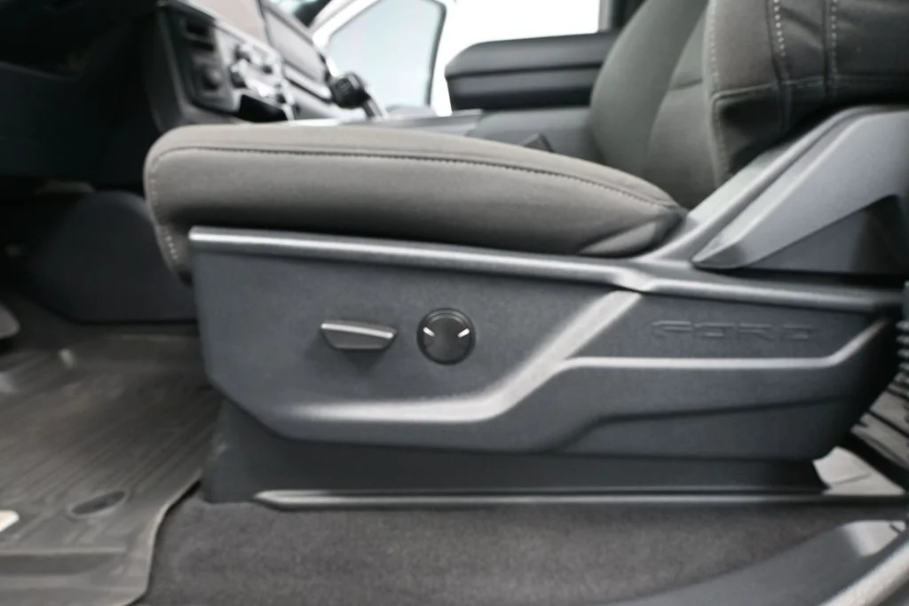 2025 Ford F-150 XLT - Photo 22