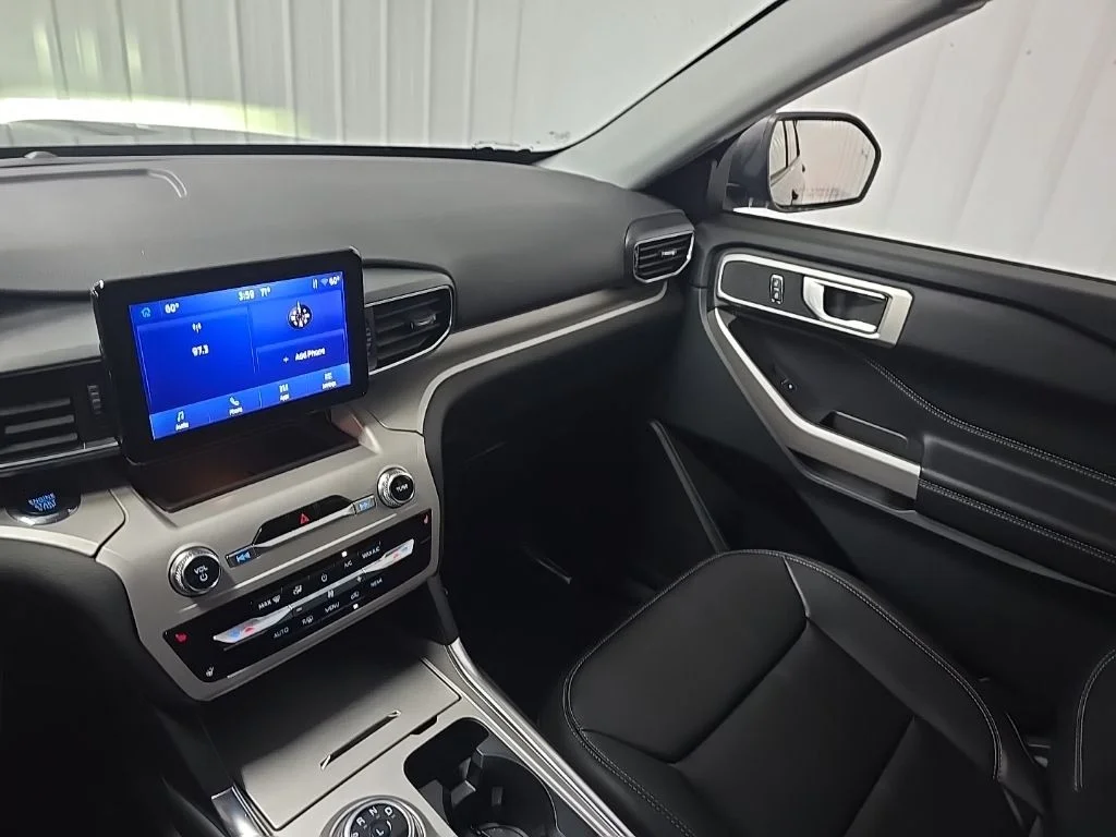 Used 2024 Green Metallic Ford XLT image 31