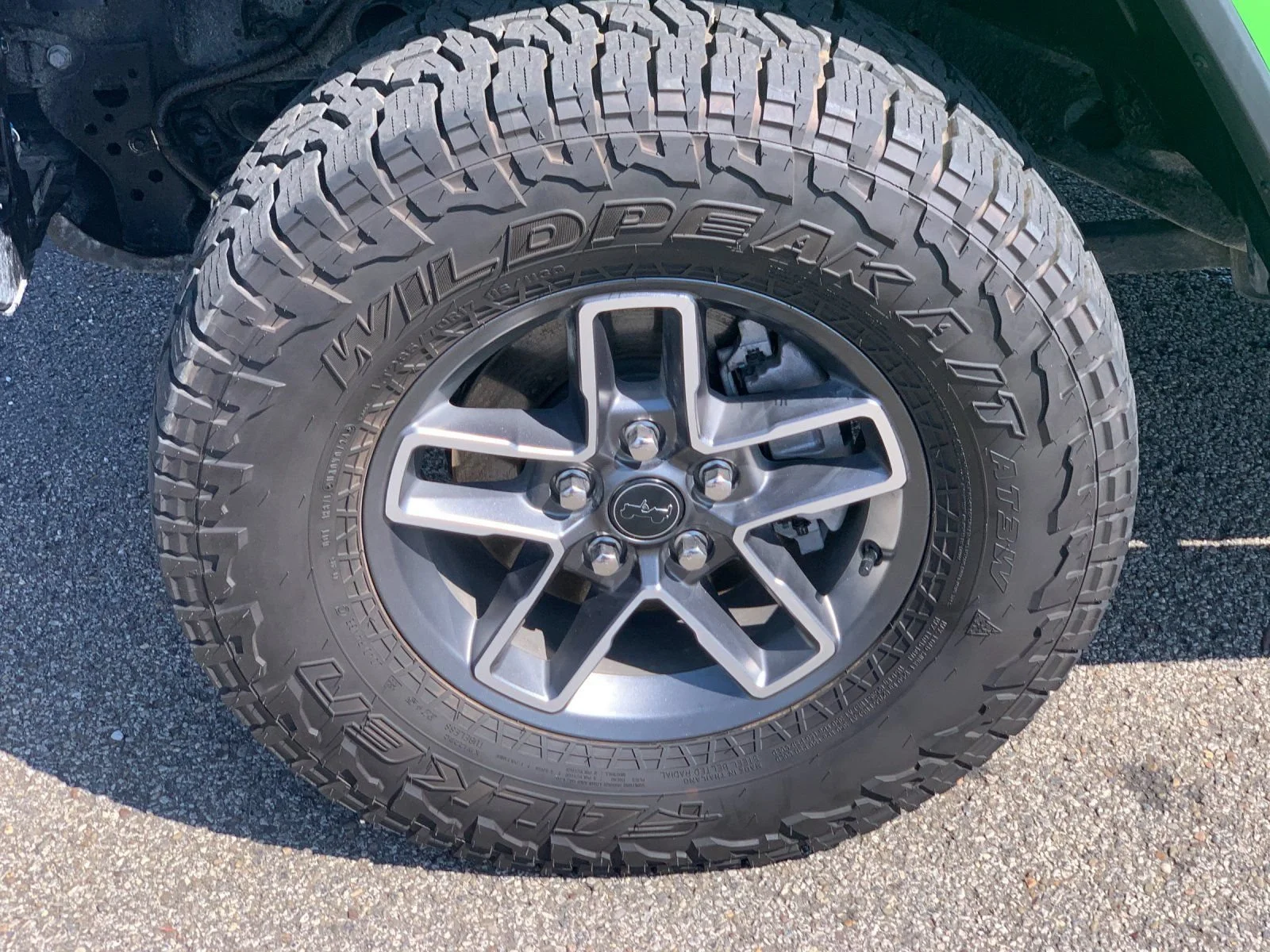 Used 2025 Green Jeep Mojave X image 31