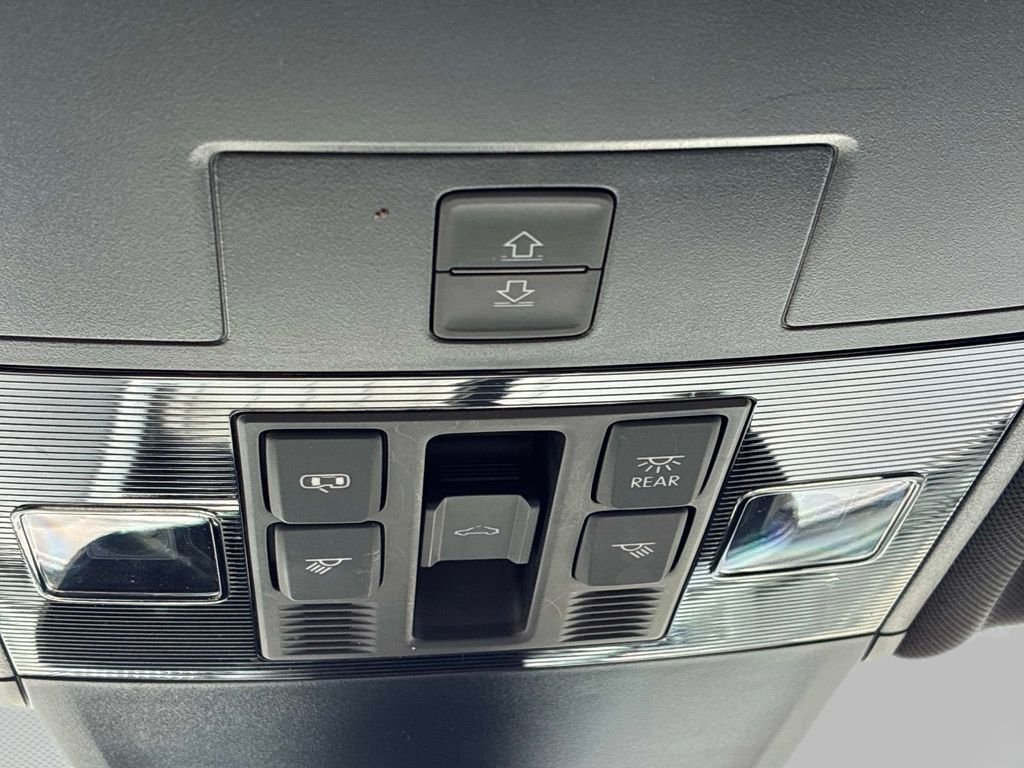 Used 2024  Volkswagen 2.0T SEL R-Line image 42