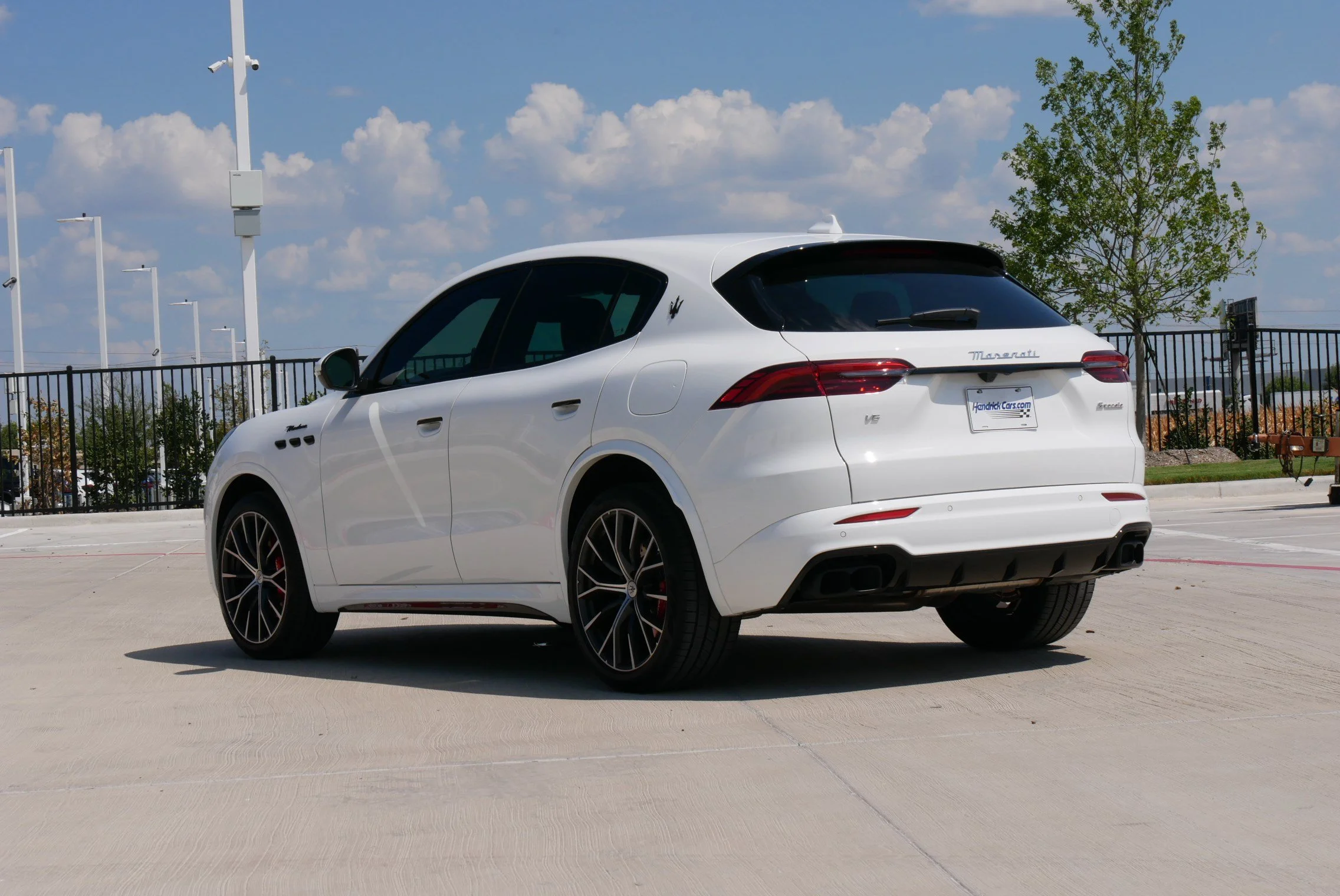 Used 2026 Bianco Astro Metallic Maserati Modena image 6