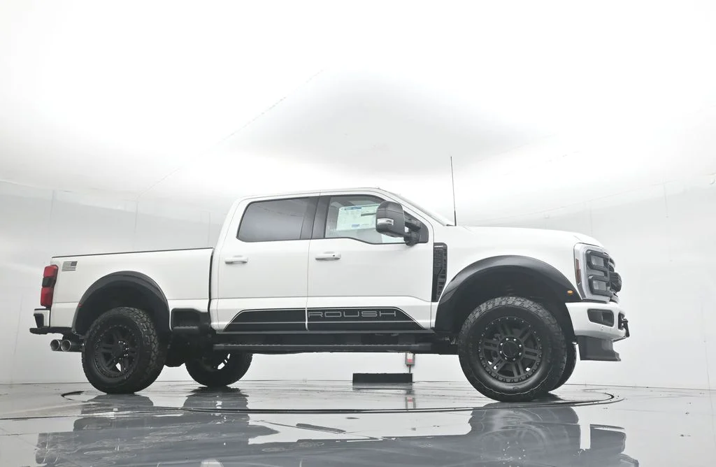 New 2026 Star White Metallic Tri-Coat Ford Lariat image 3