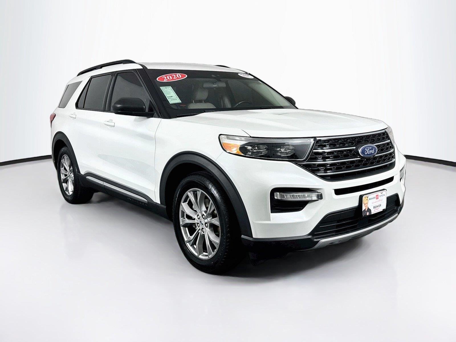Used 2020 Star White Metallic Tri-Coat Ford XLT image 9