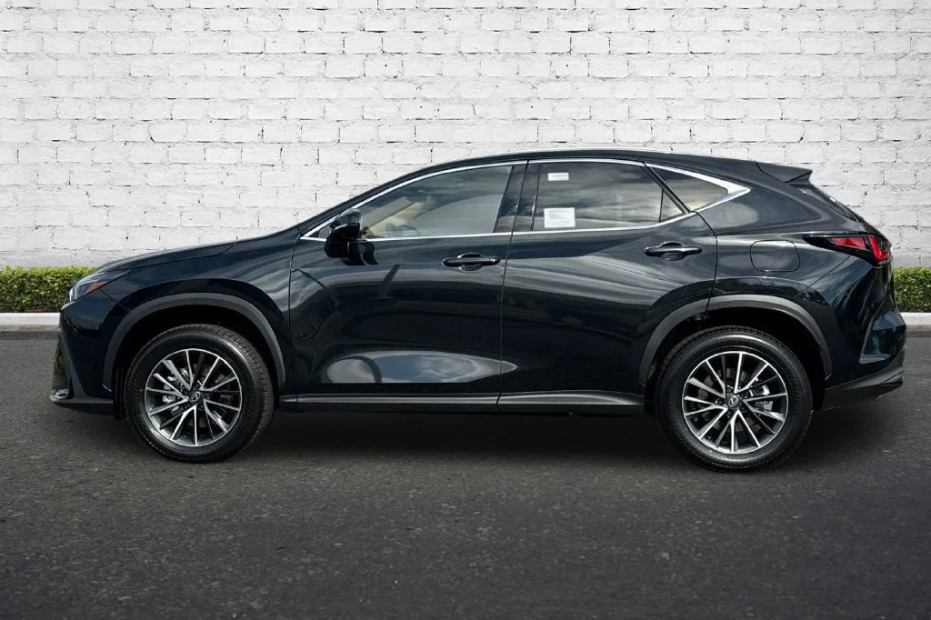 2026 Lexus NX 450h+ Premium - Photo 7