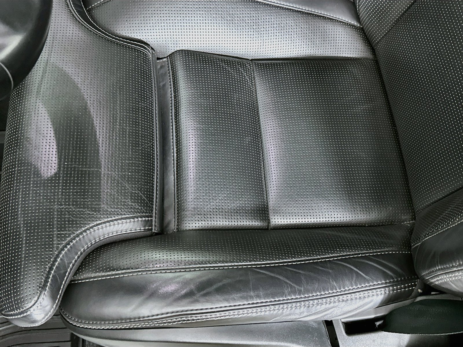 Used 2023 Silver Dawn Metallic Volvo Ultimate image 20