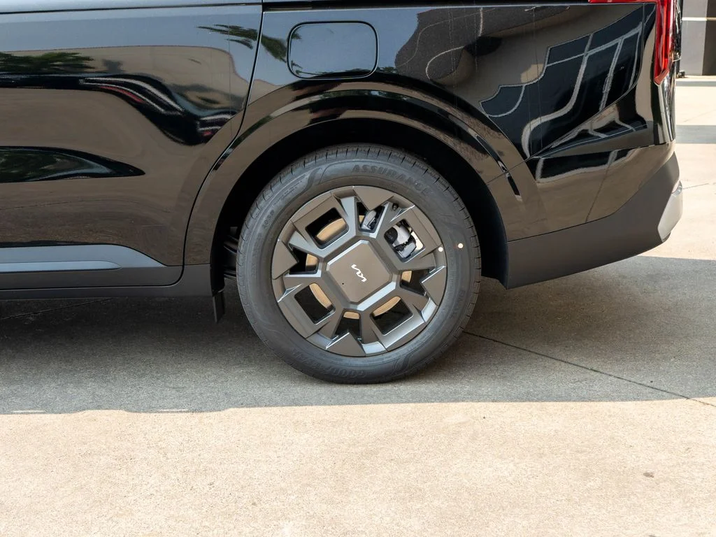 New 2026 Aurora Black Pearl Kia EX image 31