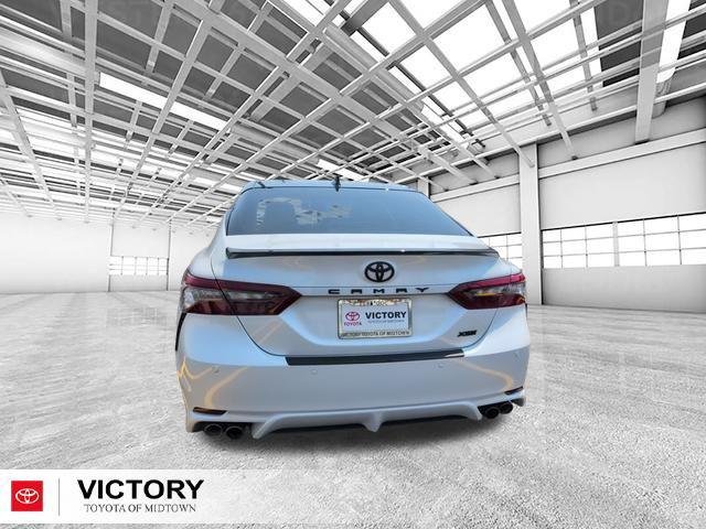 Certified Used 2023 MID BLK/WIND CHILL Toyota  image 4