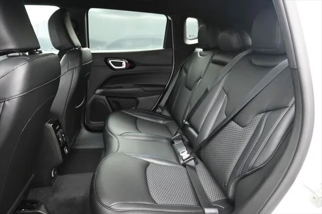 2026 Jeep Compass Latitude Altitude - Photo 28