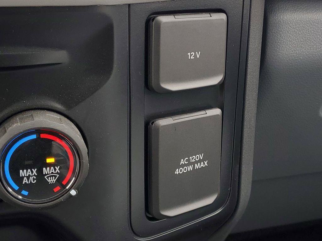 New 2026 Oxford White Ford F-450® XL image 25
