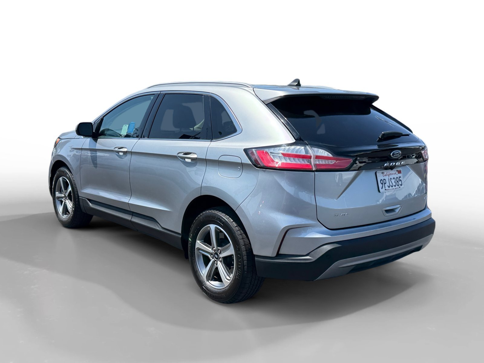 Used 2024 Silver Metallic Ford SEL image 3