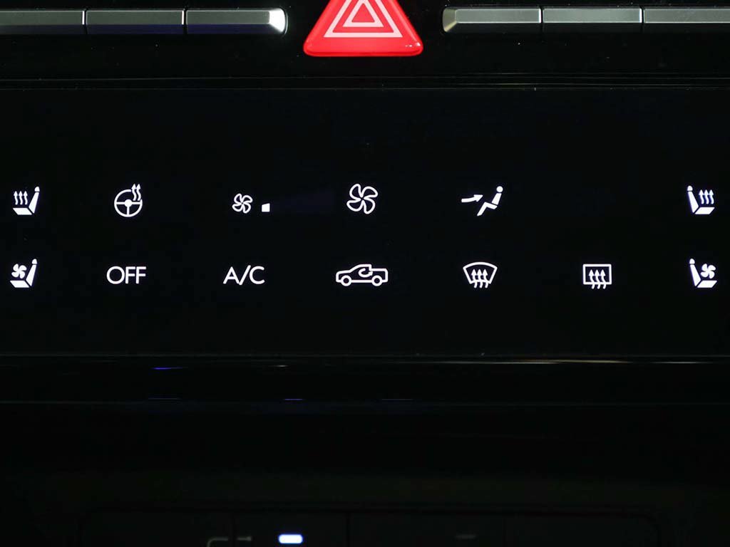 2025 Hyundai Santa Cruz Limited - Photo 46