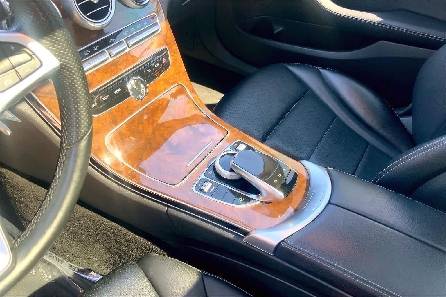 Used 2016 Polar White Mercedes-Benz C 300 Luxury image 17