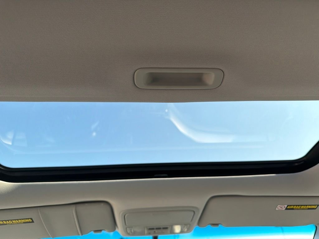 Used 2005  Acura Base image 15