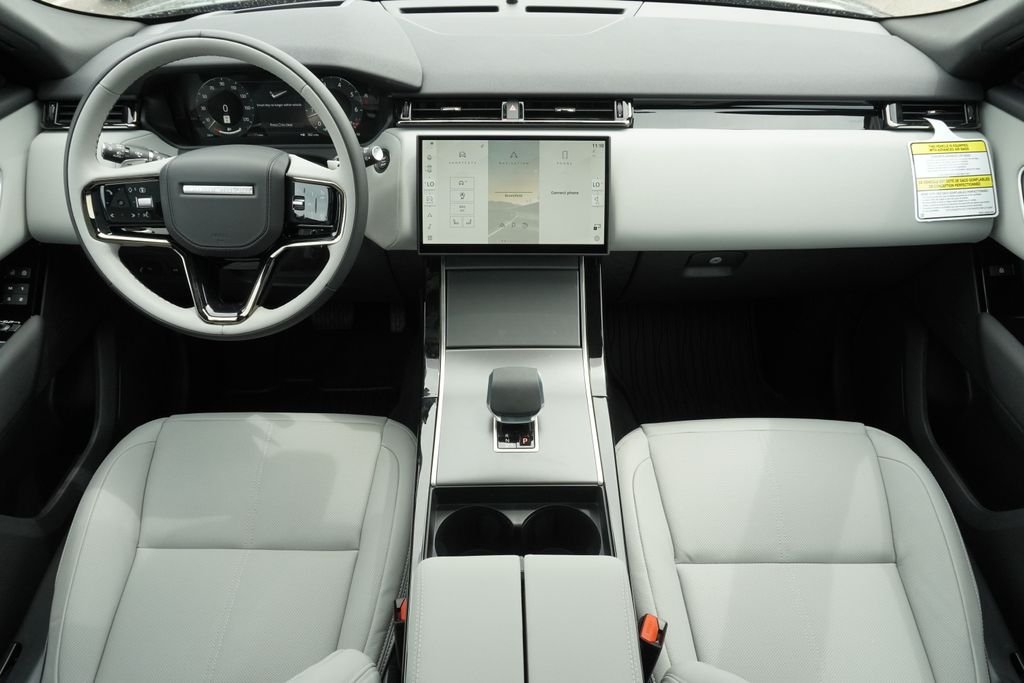 New 2026 Santorini Black Land Rover S image 9