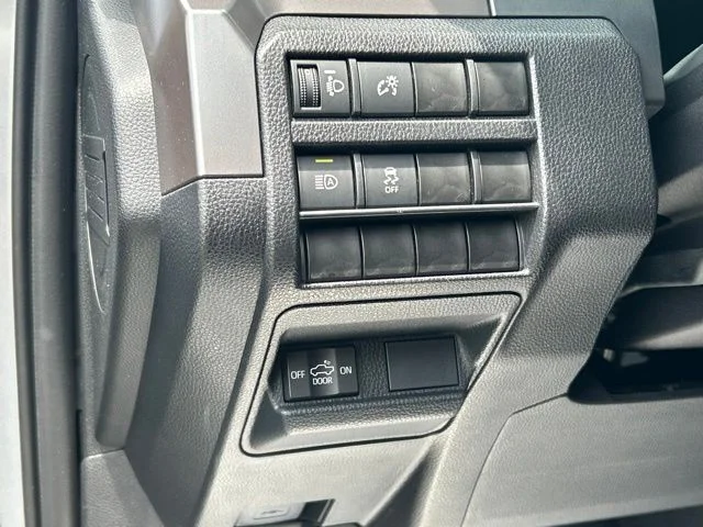Used 2025 Silver Toyota SR5 image 22