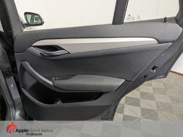 Used 2015 Gray BMW xDrive28i image 33