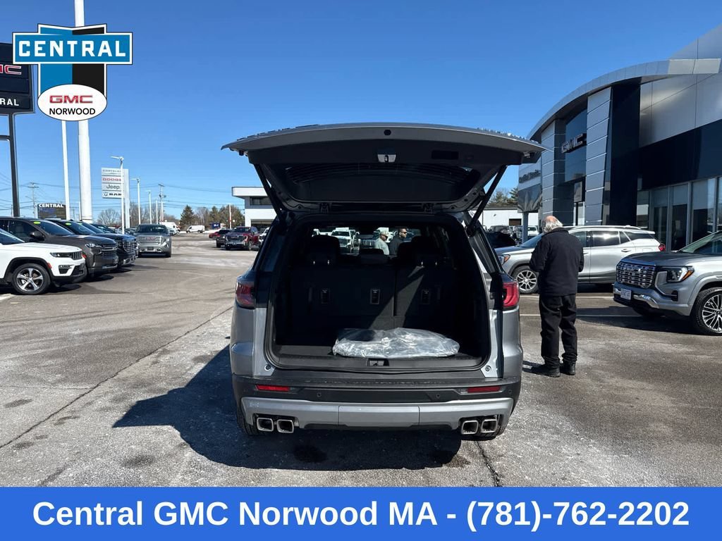 New 2026 Sterling Metallic GMC Elevation image 11
