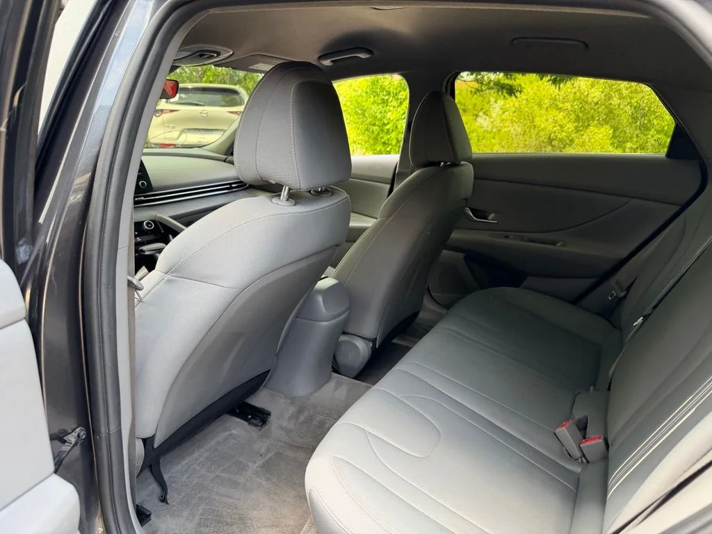 Used 2023 Gray Hyundai SEL image 21