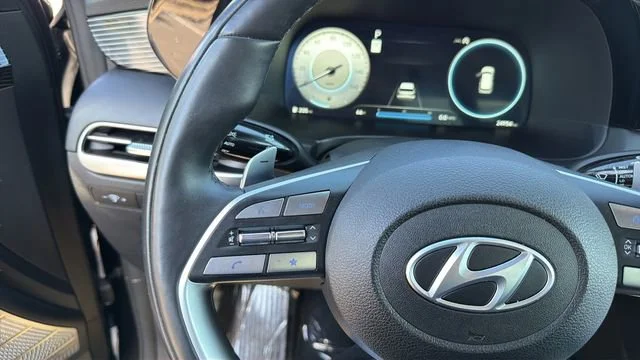 Used 2024 Gray Hyundai Calligraphy image 23