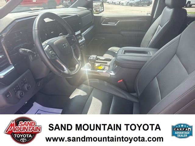 Used 2022  Chevrolet LT Trail Boss image 12
