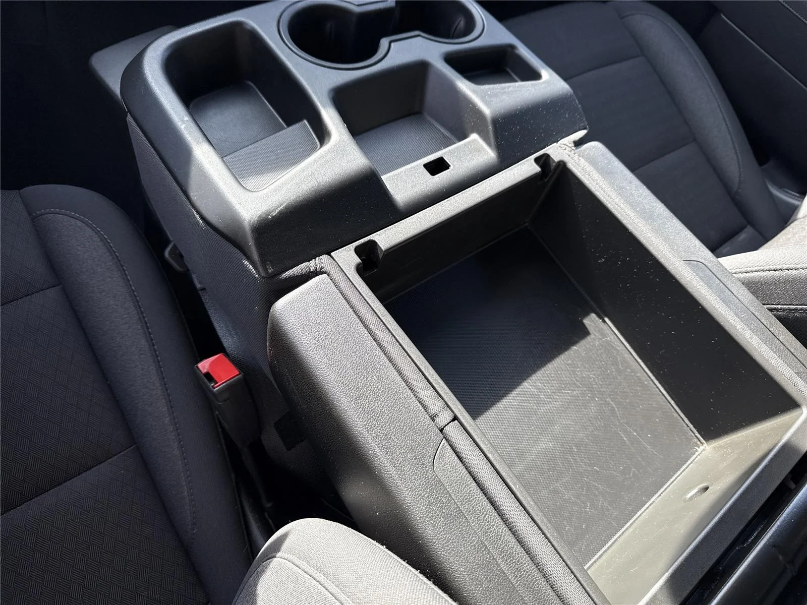 Used 2025 Cypress Gray Chevrolet LT image 29