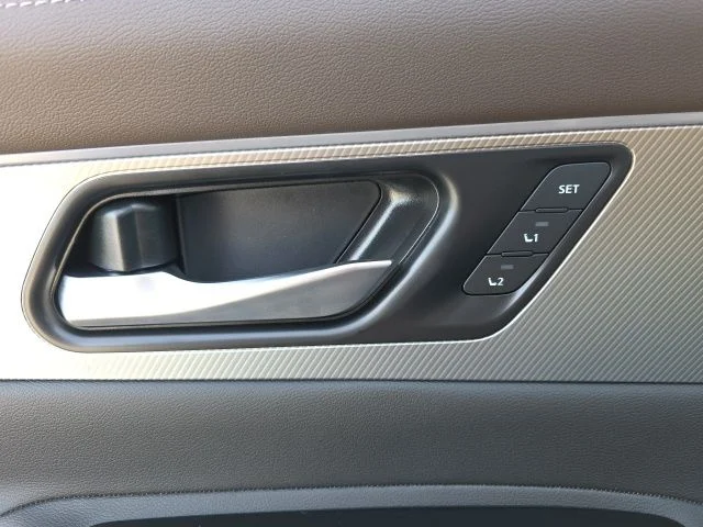 New 2026 Scarlet Ember Tintcoat Nissan Platinum image 23