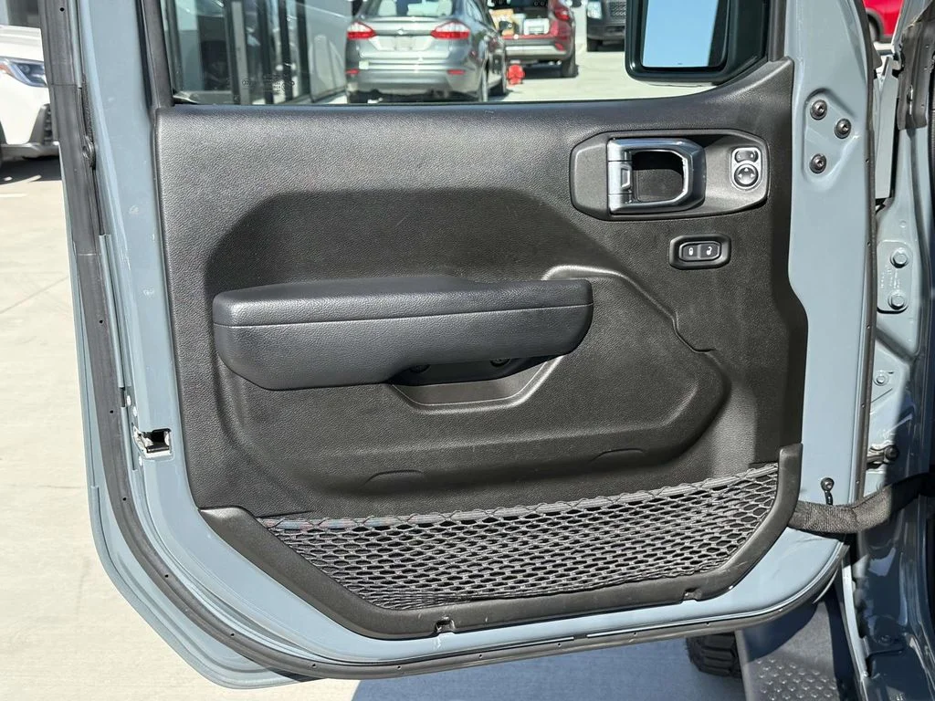 Used 2024 Gray Jeep Sport S 4xe image 28