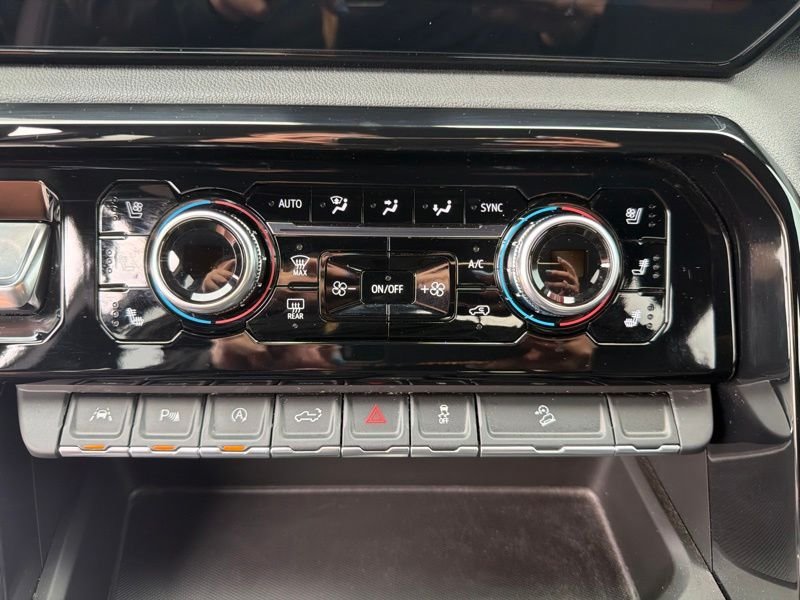 Used 2026 Silver GMC AT4 image 33