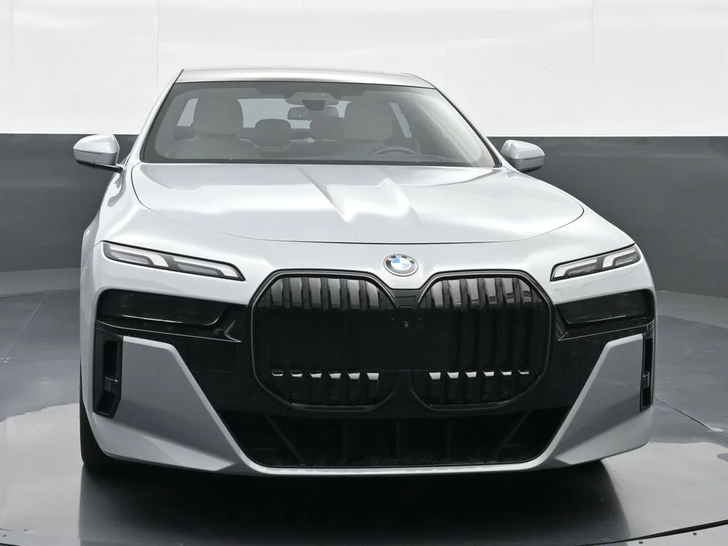2024 BMW 7 Series 760i - Photo 6