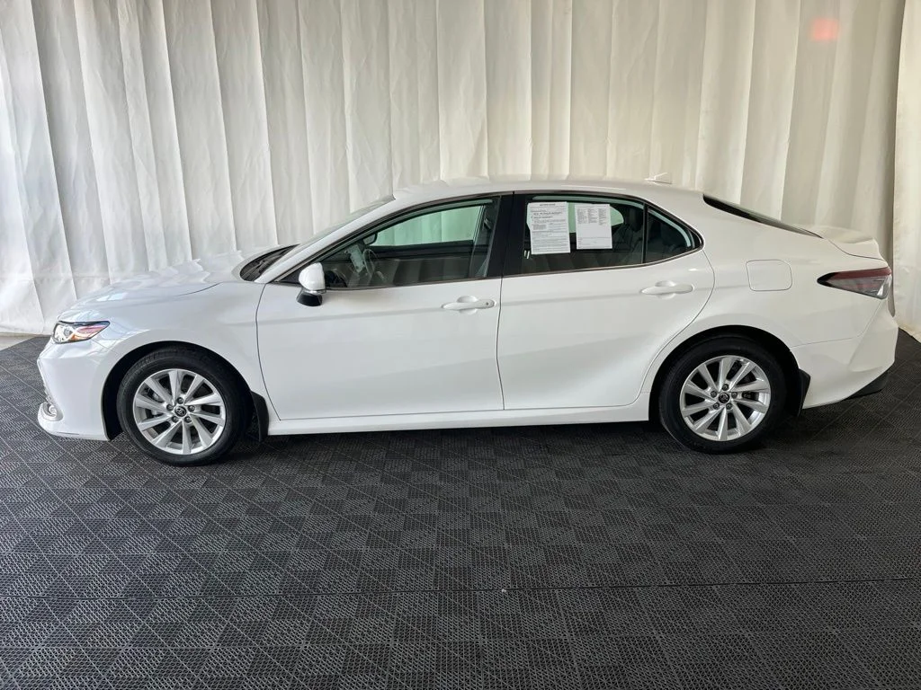 Used 2024 White Toyota LE image 28