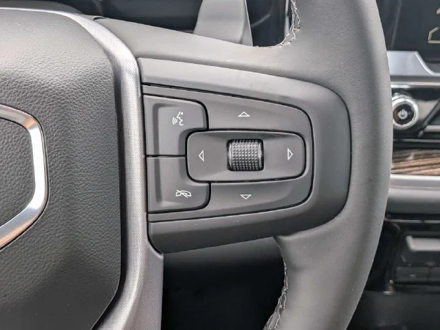 New 2026 Sterling Metallic GMC Elevation image 25