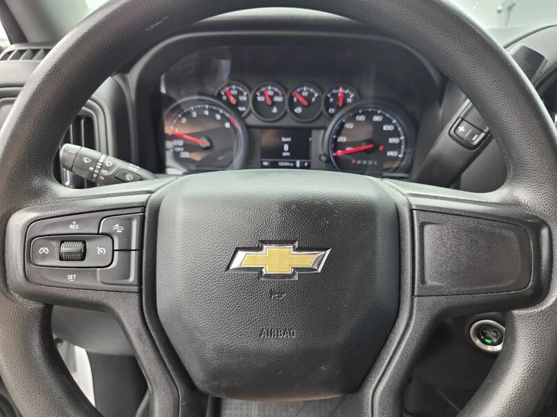 Used 2022 Summit White CHEVROLET CUSTOM image 24