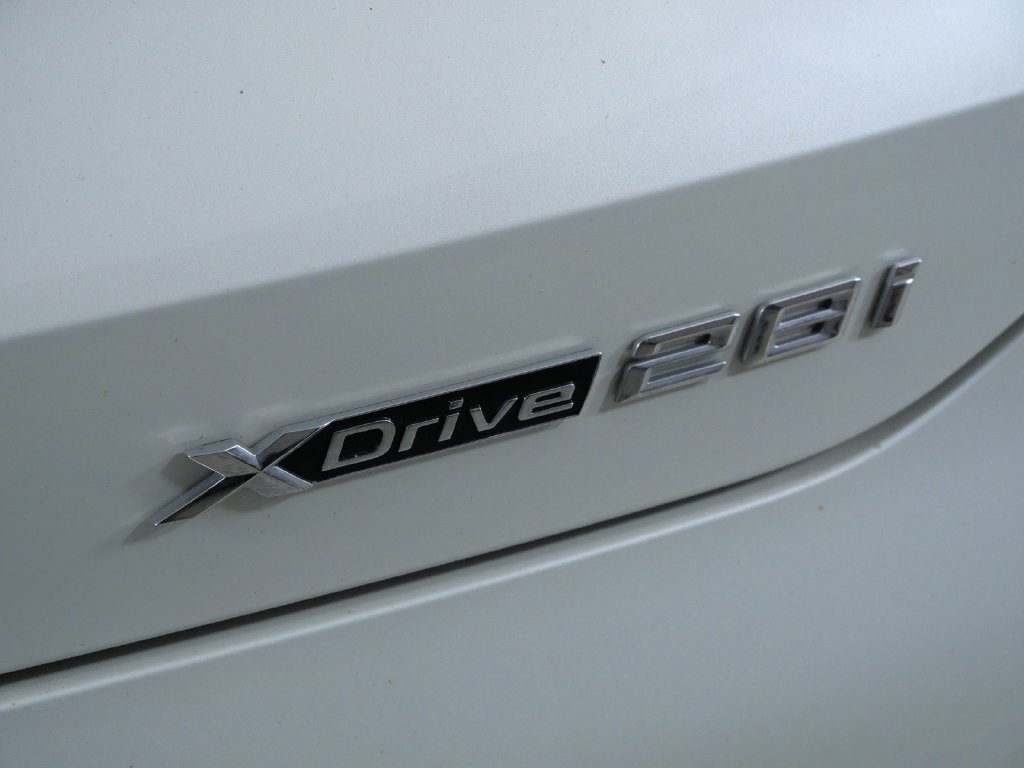 Used 2018 Mineral White Metallic BMW xDrive28i image 13